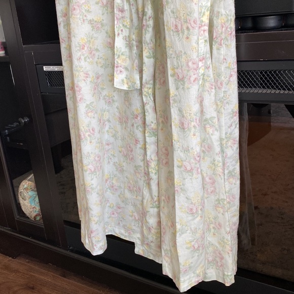 April Cornell Dressing Gown - Picture 2 of 5